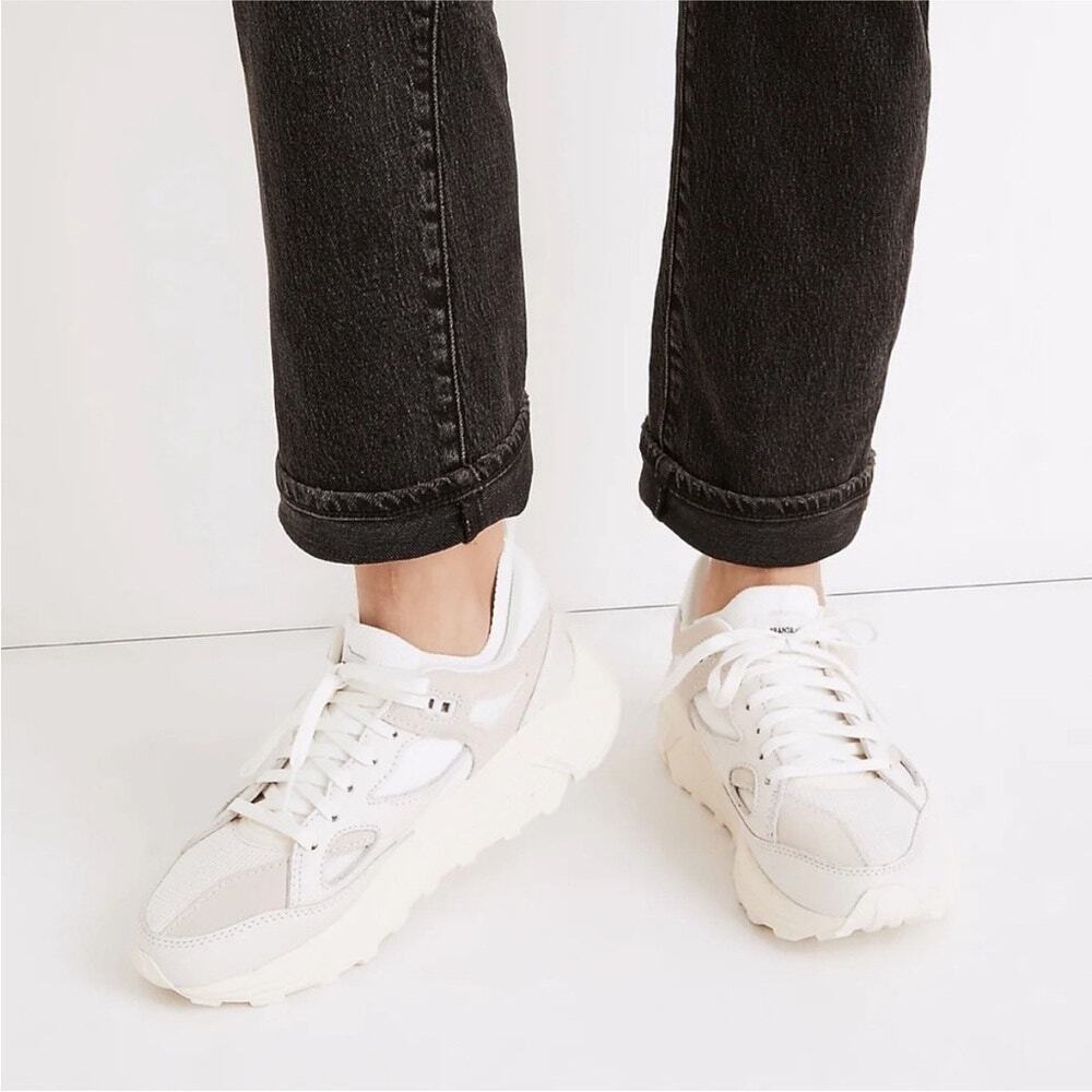 Brandblack 2125 Los Angeles Vibram Aura White Neutral Suede Sneakers Womens 9